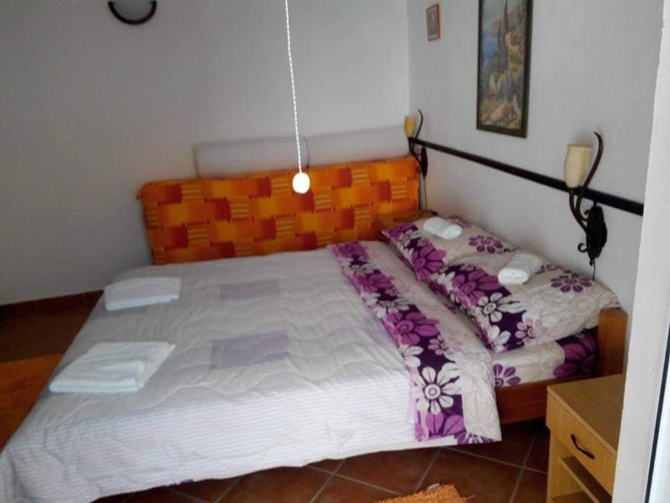 Apartmani Linda Vodice Exterior photo